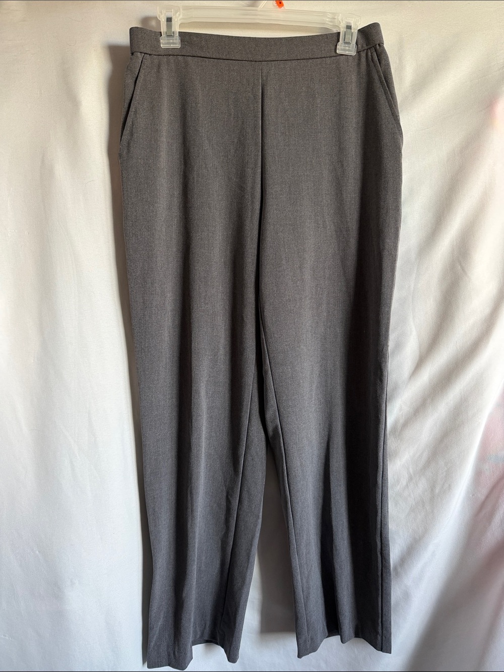 Women's Straight-Leg Pants in Charcoal Gray